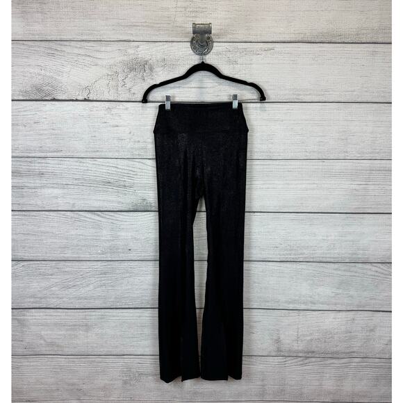 Mono B Women's Black Shiny Coasted Slit Flare Leg Active Pants Size Small - Picture 1 of 8